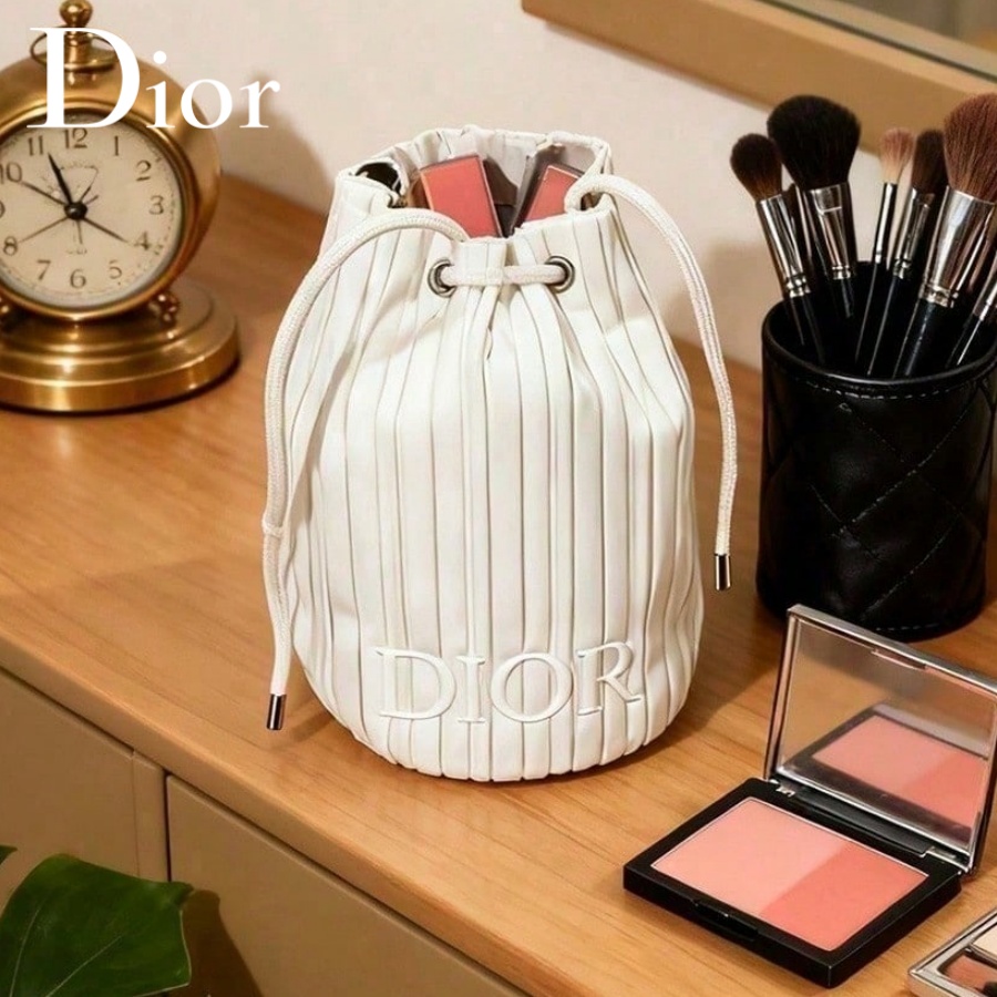Luxury Bags Dior - Christian Dior Dior’s bag Minimalist White