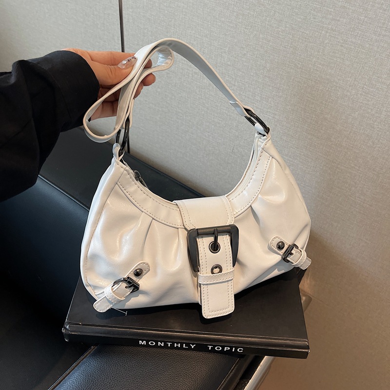 2026 American Retro Distressed - Saddle Bag Distressed 评论和价格