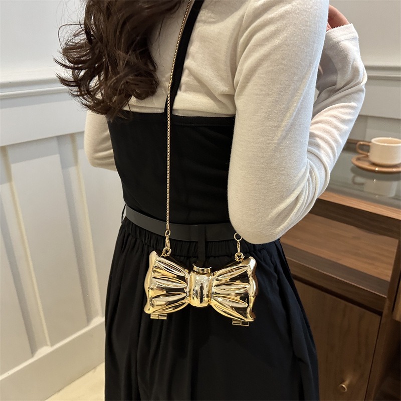Luxury Fashion Metal Mini Hand - Luxury Bags Supplier 评论和价格